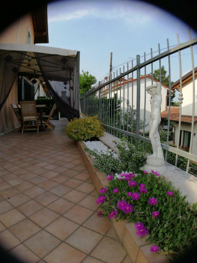 Garda House Hotel Sandra Exterior photo
